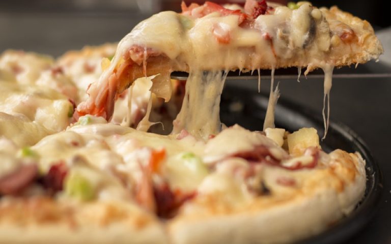 Pizza saborosa – A melhor maneira de fazer uma pizza congelada